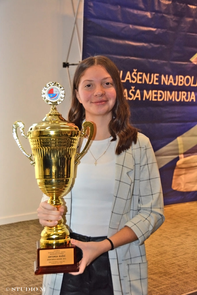 Tenisačica Antonia Ružić, najsportašica Međimurja u 2021.