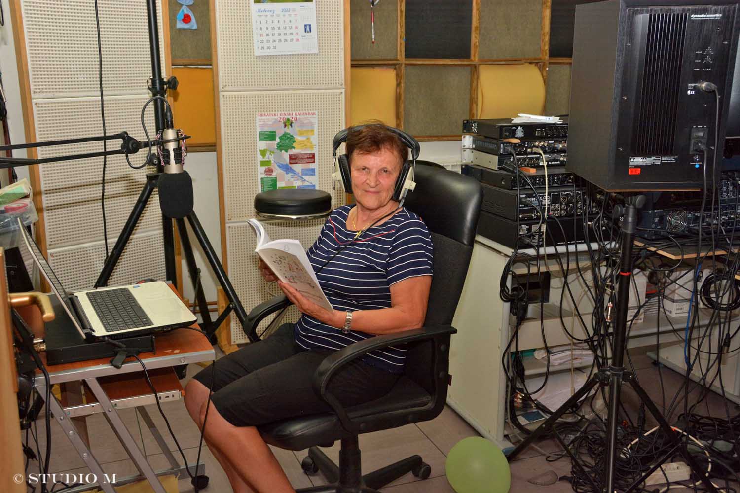 DSC 3547 Z maminoga krila studiom.hr