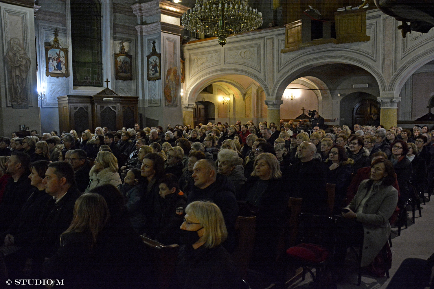 Božićni koncert "U susret Božiću" - Ivana i Marija Husar, Prelog, Crkva svetog Jakoba, prosinac 2022