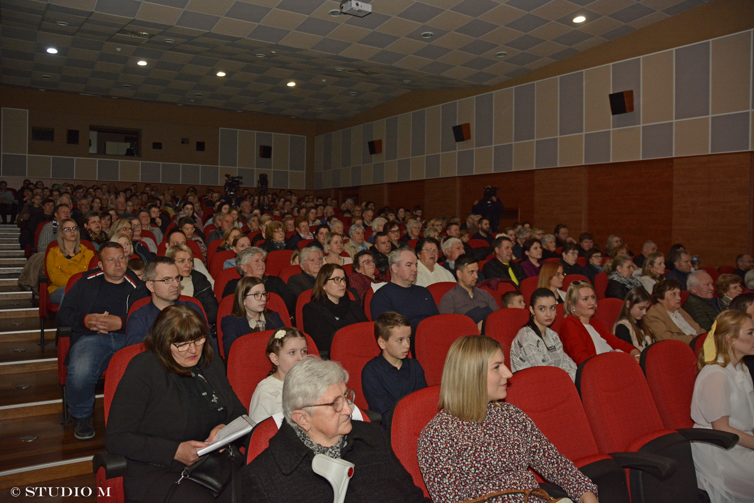 DSC5787 Zvon Bijela nedjelja studiom.hr