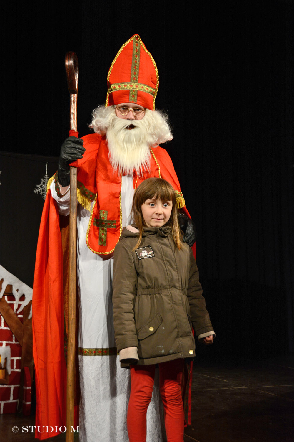 DSC 8260 Predstava Bjelobradi nosi darove Prelog www.studiom.hr