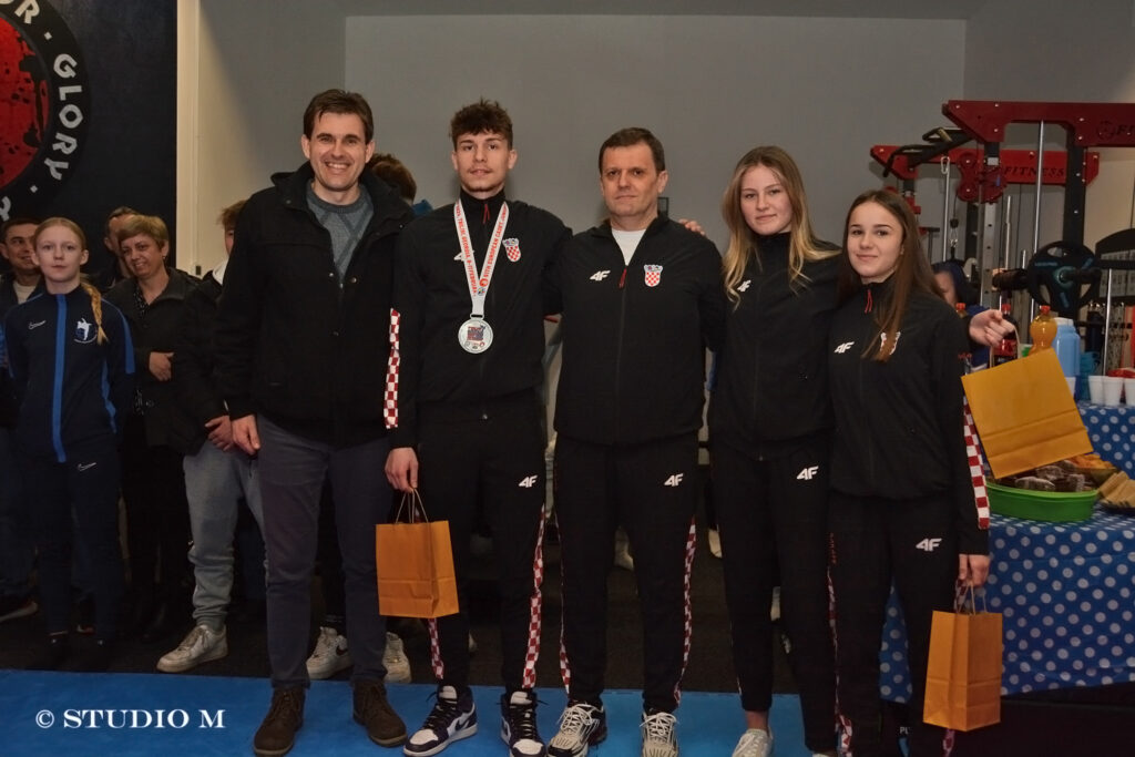 DSC 4324 KK Globus Sven Strahija EP srebro www.studiom.hr