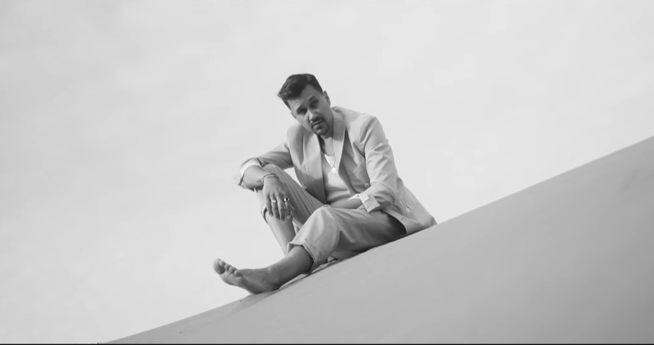 Marko Tolja - Dok ljubi me / Foto sceenshot