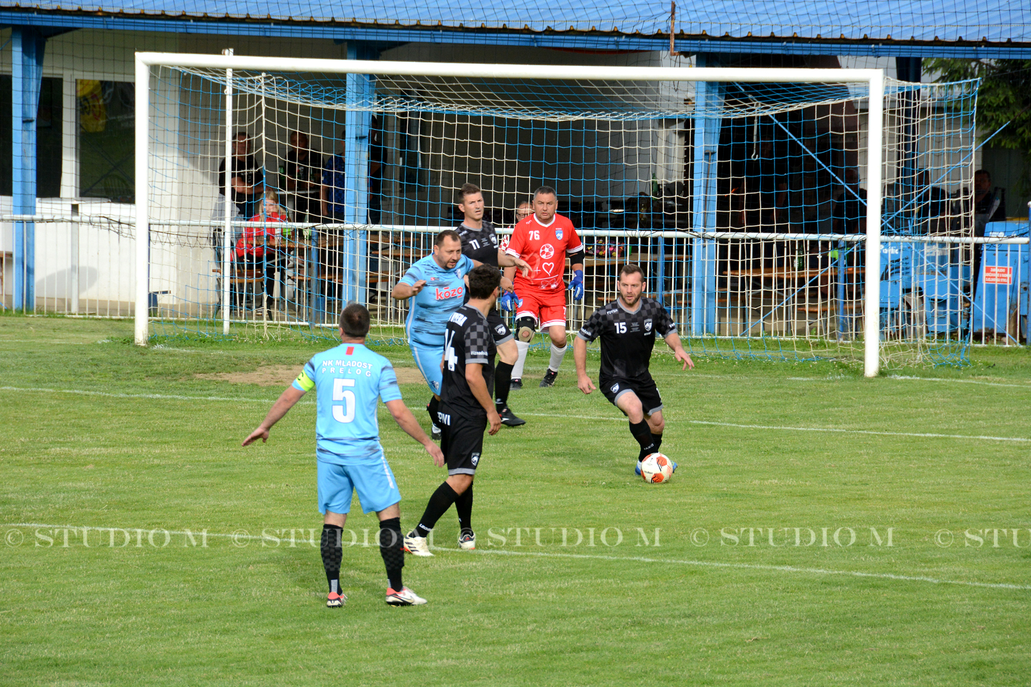 DSC 0356 NK Mladost Venera veterani studiom.hr