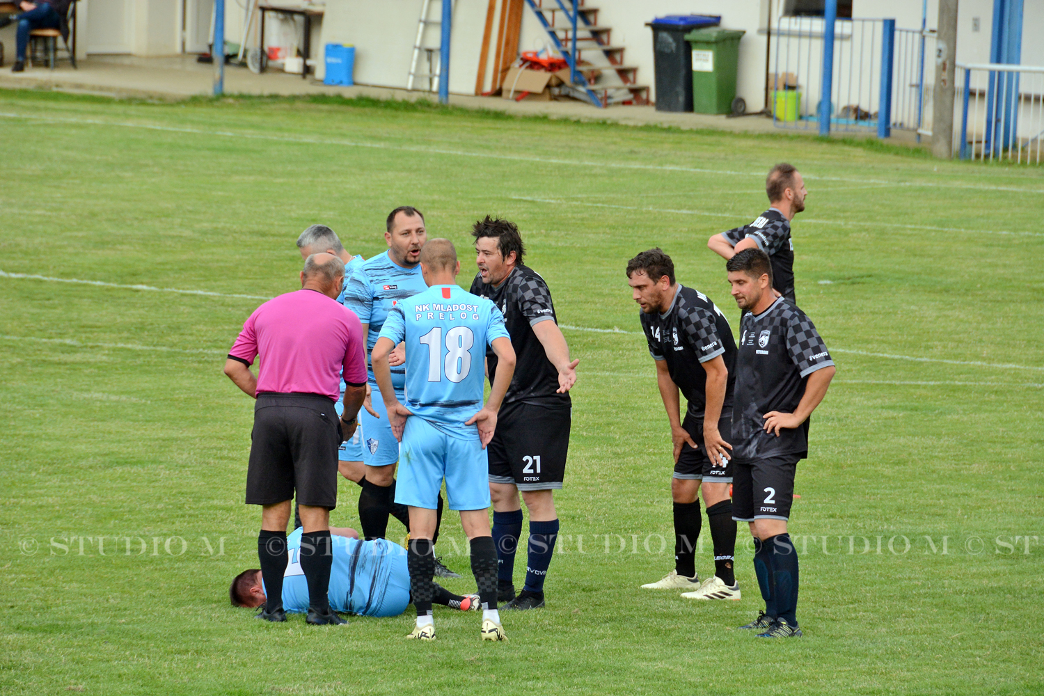 DSC 0376 NK Mladost Venera veterani studiom.hr