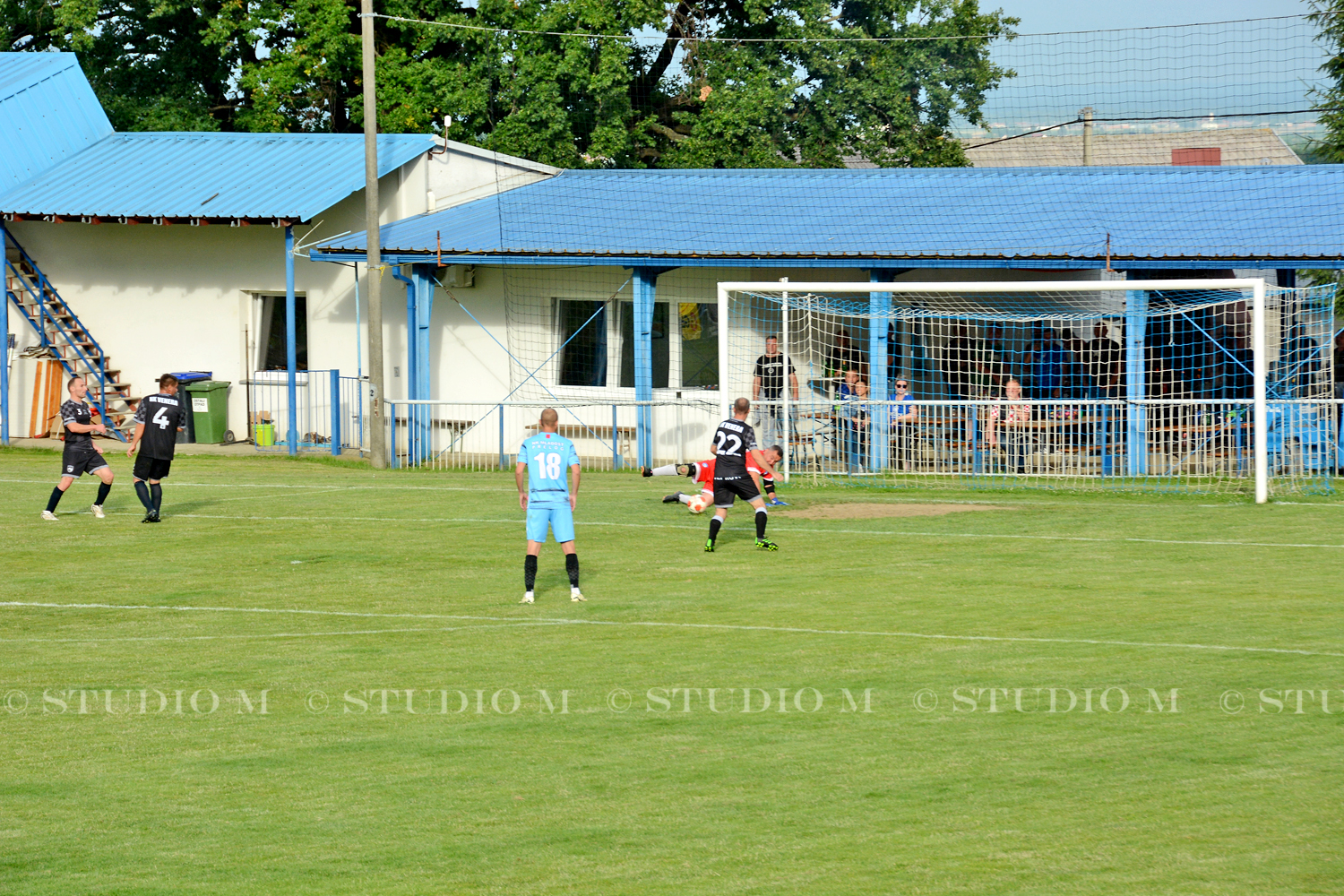 DSC 0436 NK Mladost Venera veterani studiom.hr