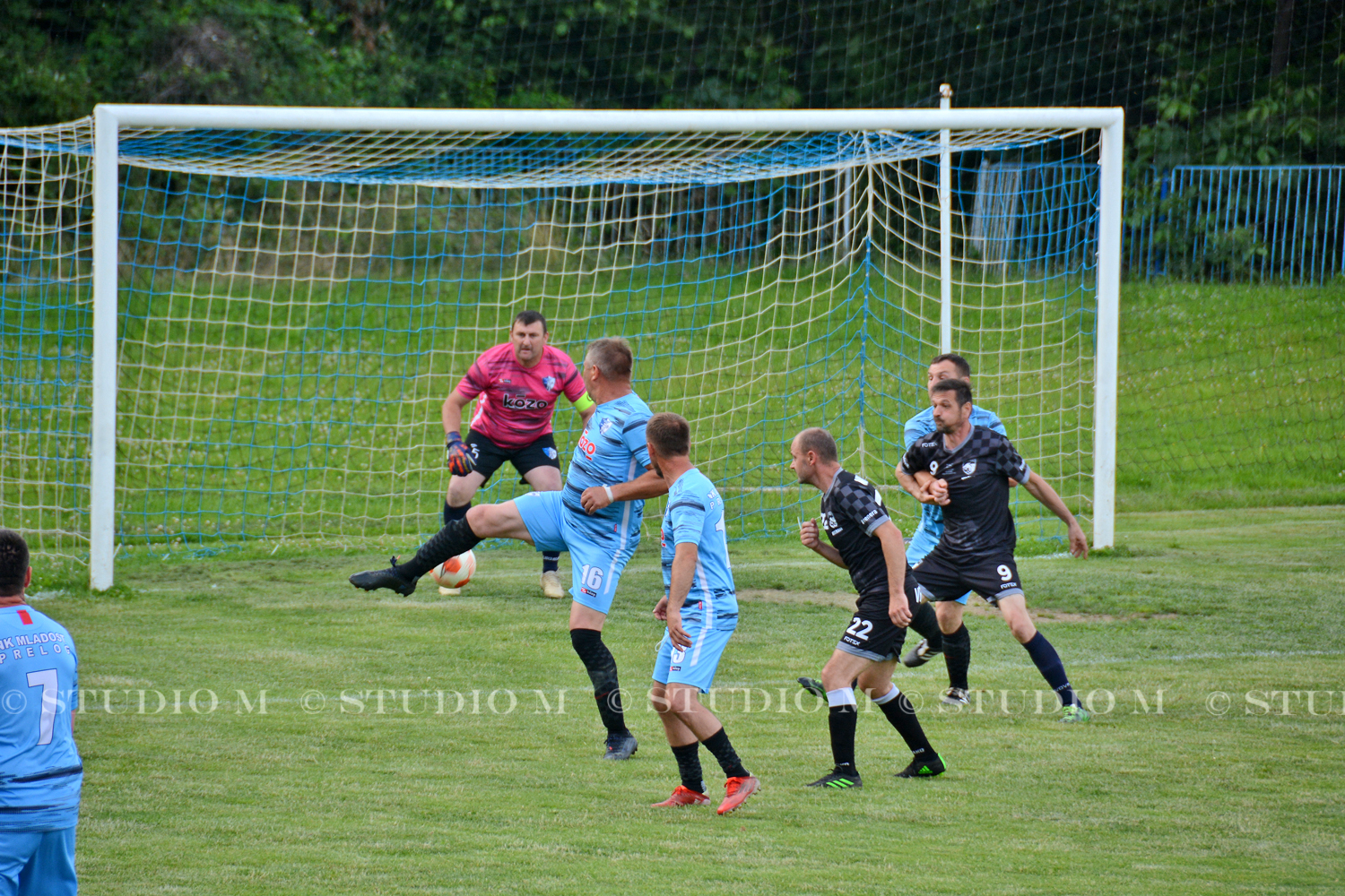 DSC 0457 NK Mladost Venera veterani studiom.hr