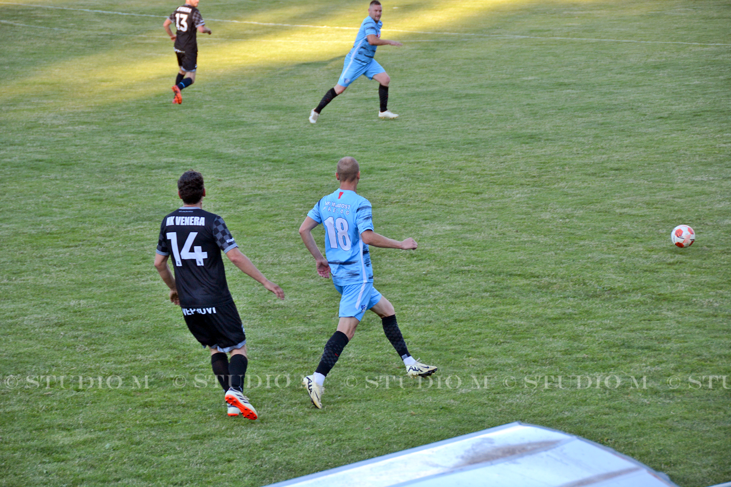 DSC 0544 NK Mladost Venera veterani studiom.hr