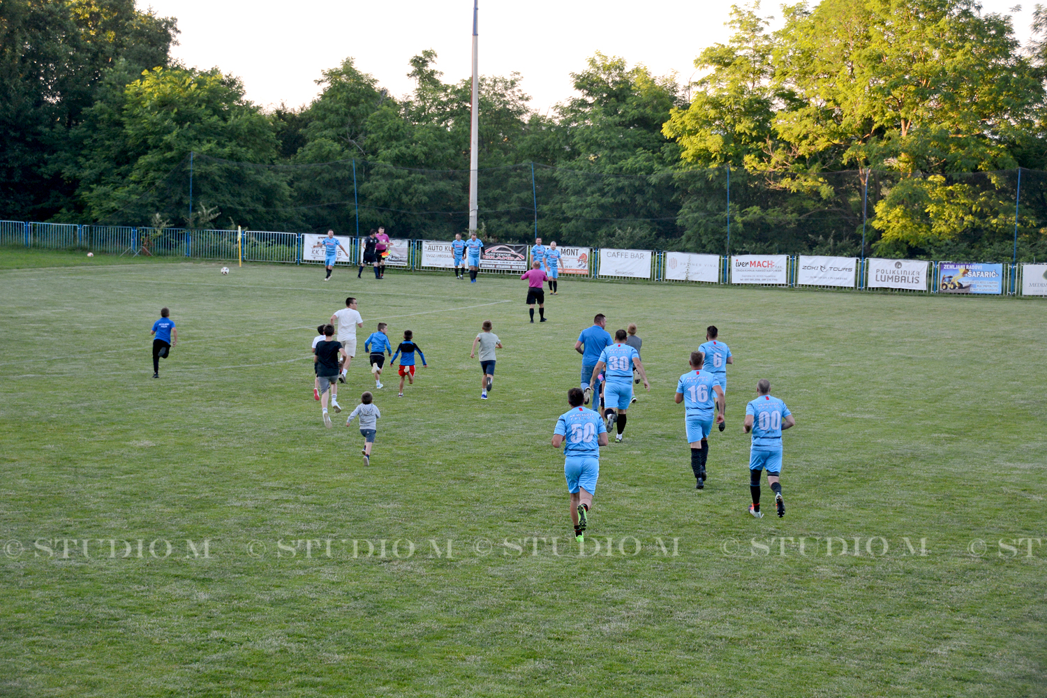 DSC 0632 NK Mladost Venera veterani studiom.hr