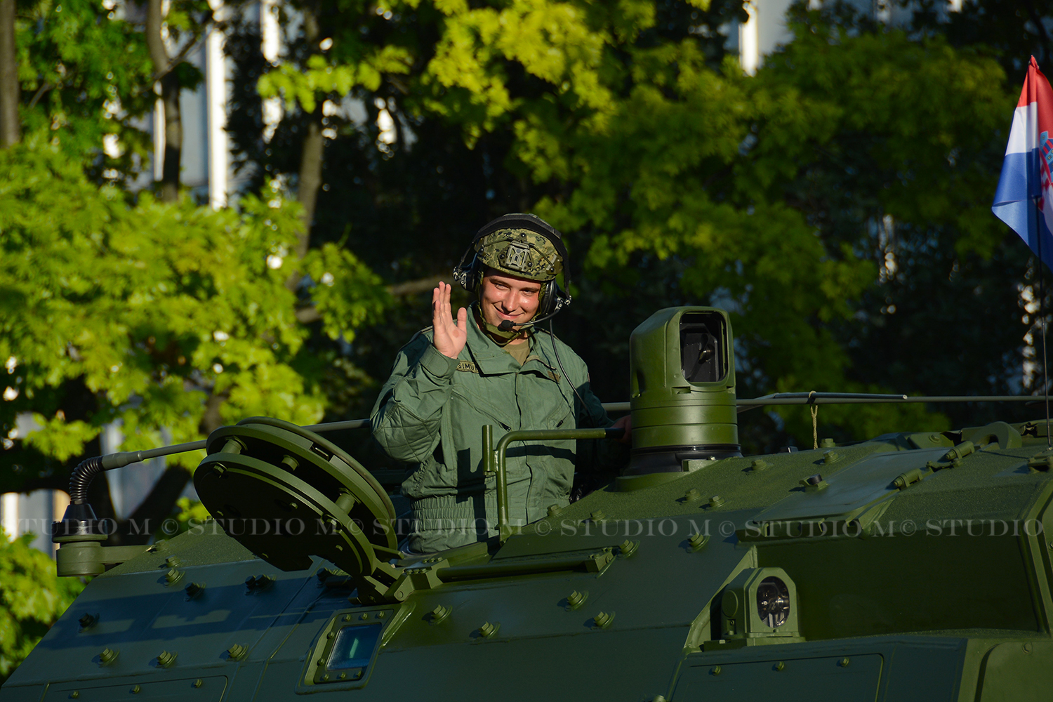 VRO Oluja 1995 2025 Mimohod Studio M 32