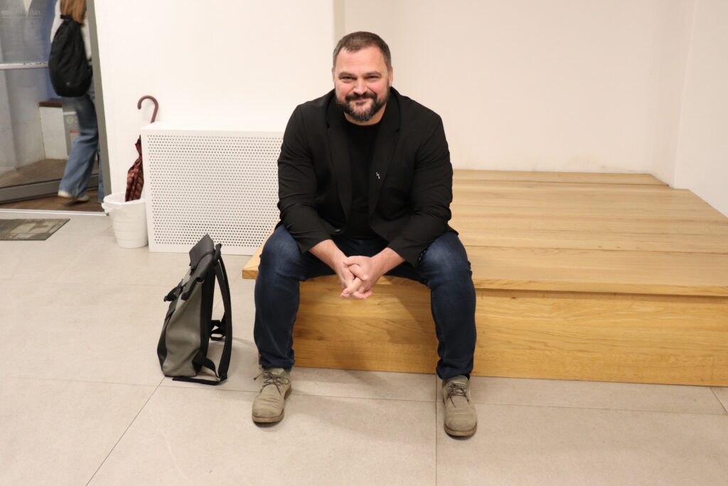 Kristian Novak predavanje studiom 5