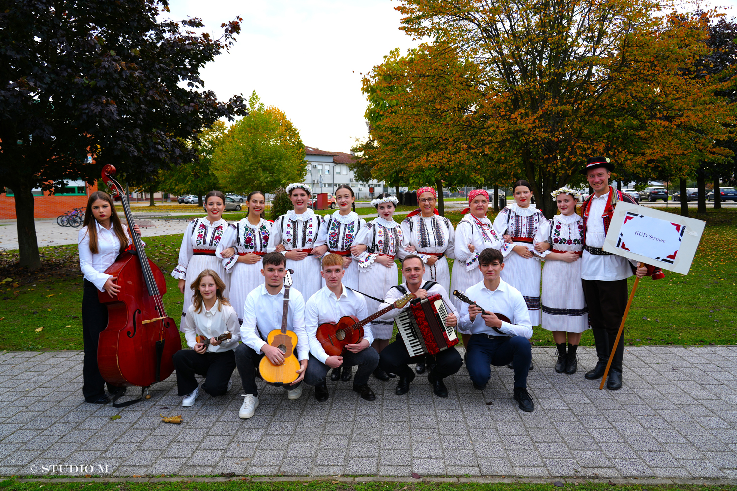 30 Prilocki folklorni susreti Studio M 102