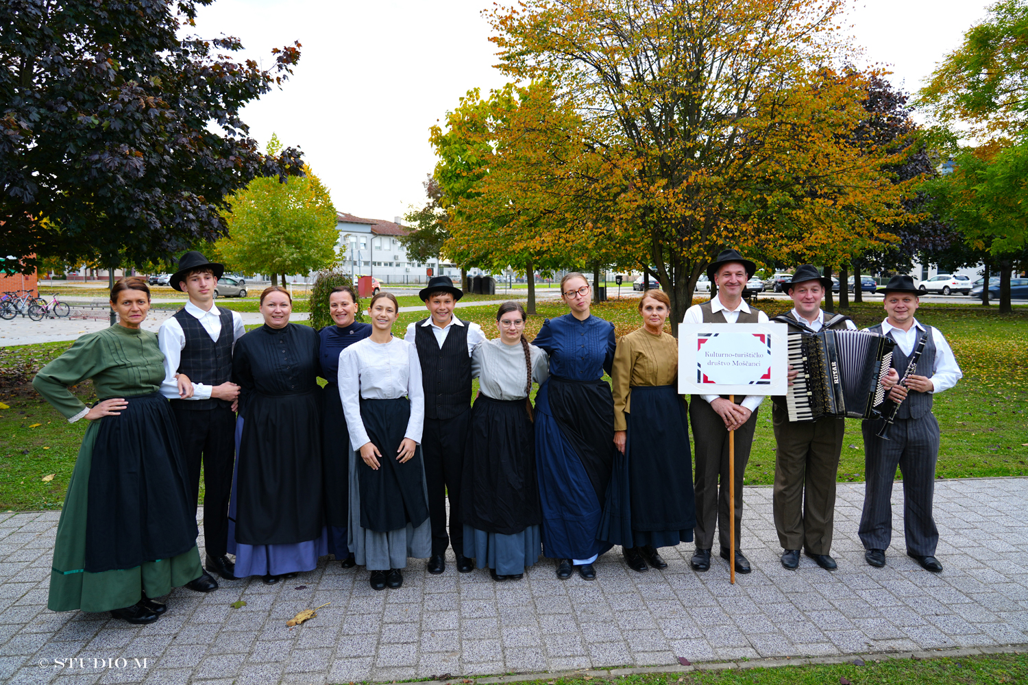 30 Prilocki folklorni susreti Studio M 103