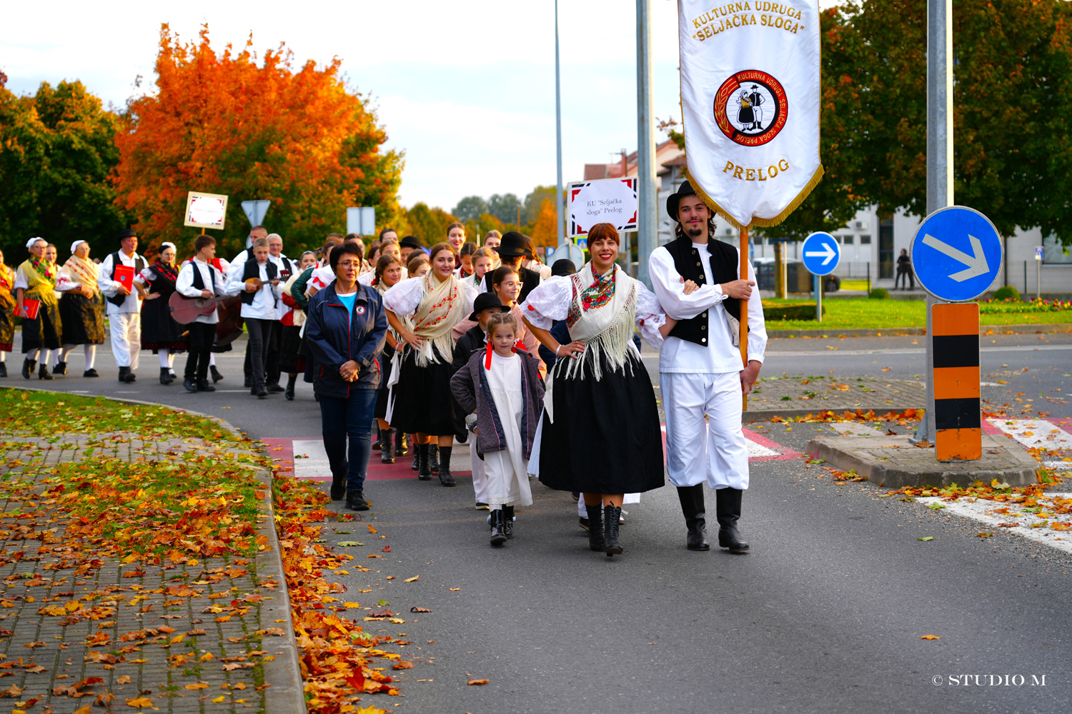 30 Prilocki folklorni susreti Studio M 105