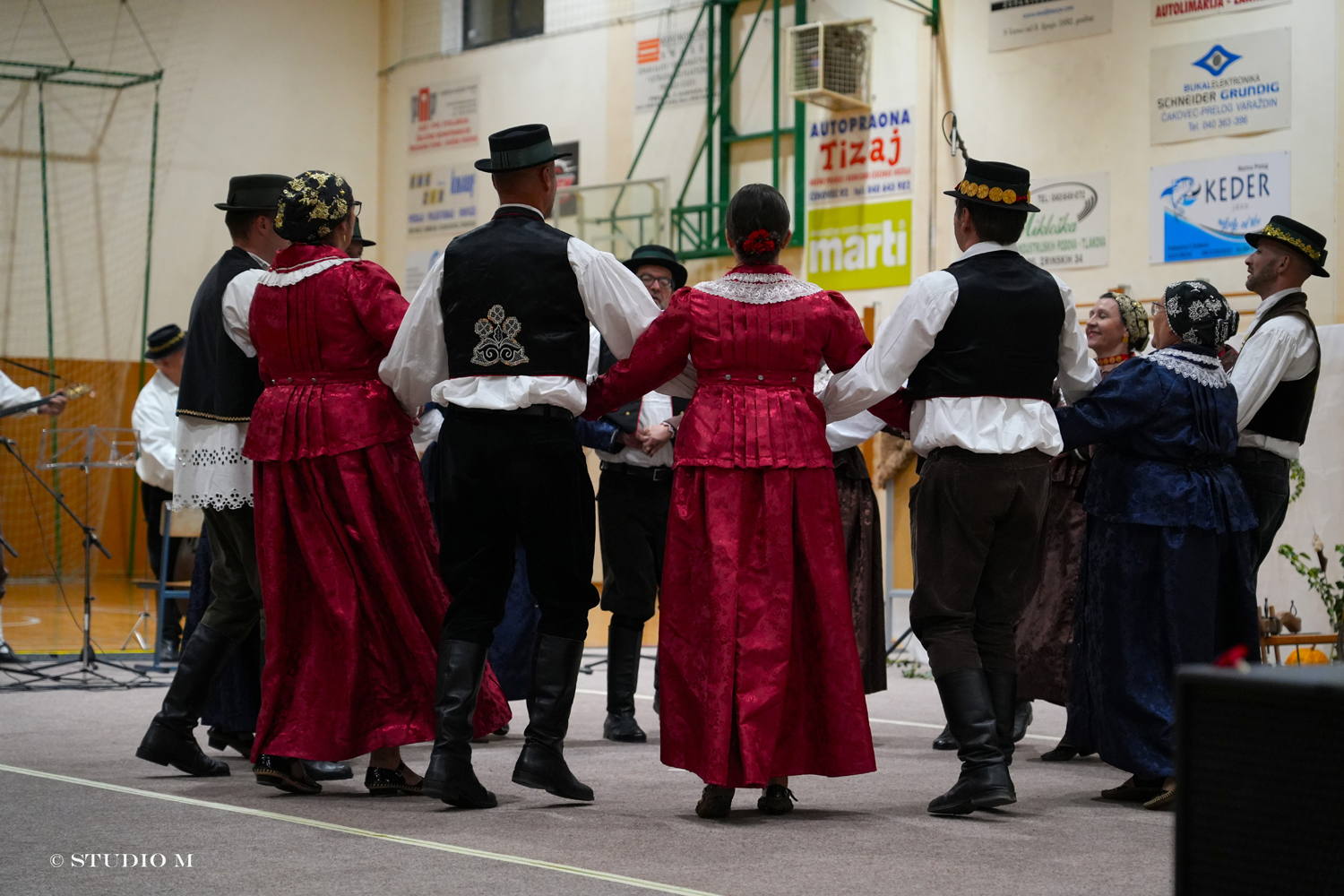 30 Prilocki folklorni susreti Studio M 69