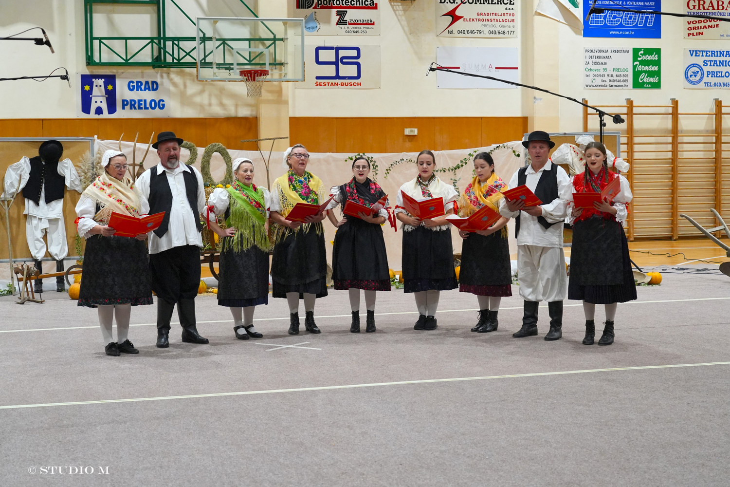 30 Prilocki folklorni susreti Studio M 72