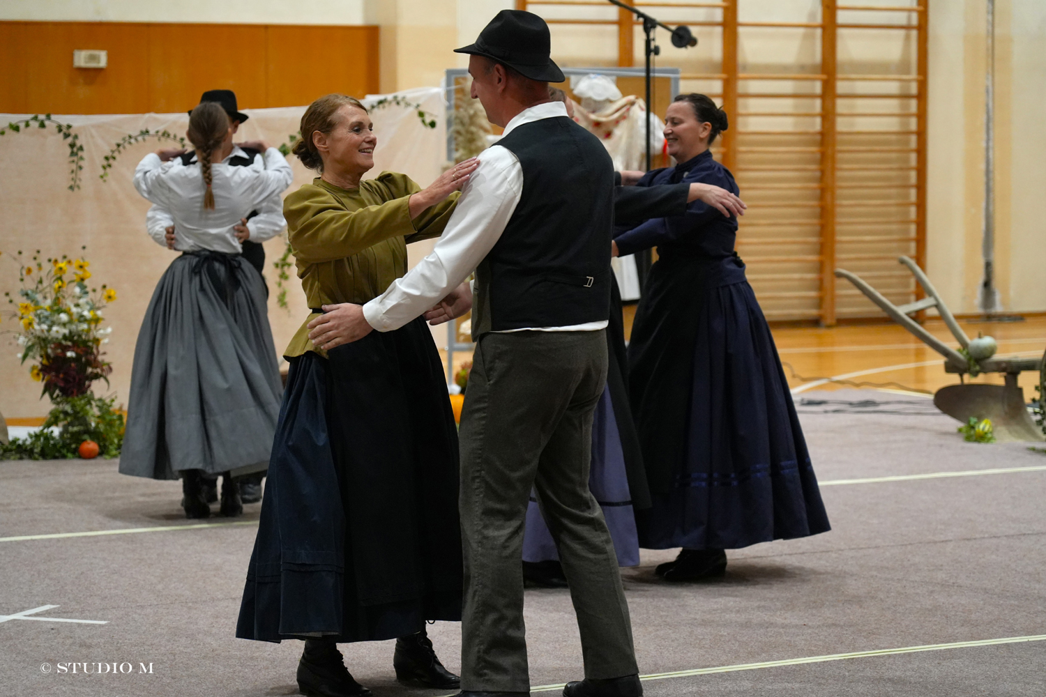 30 Prilocki folklorni susreti Studio M 85