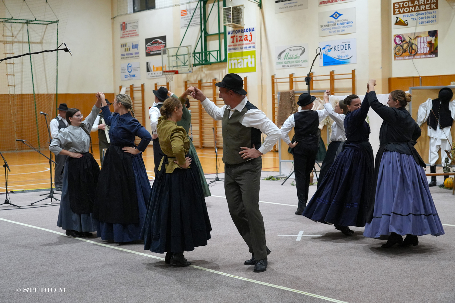 30 Prilocki folklorni susreti Studio M 89