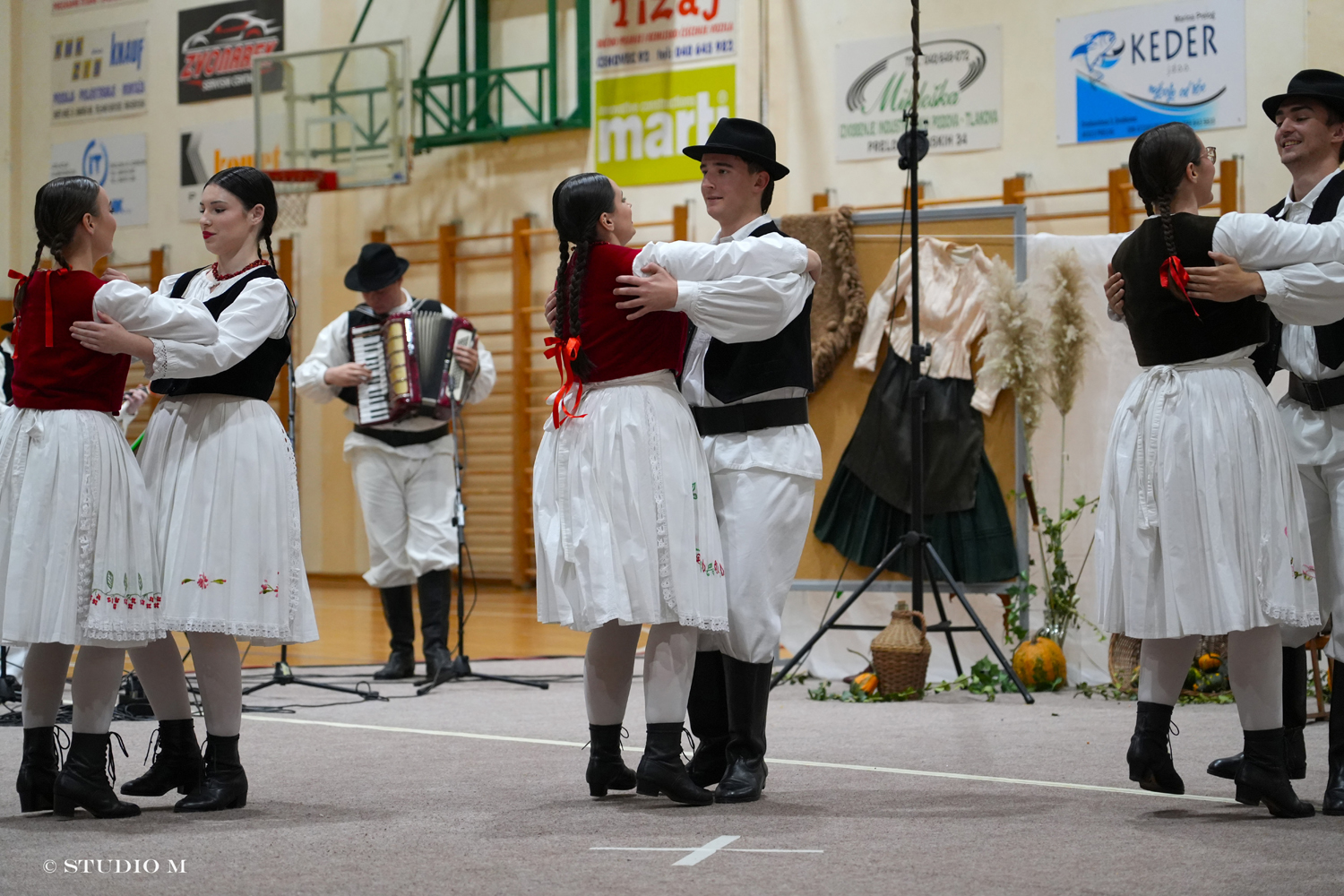 30 Prilocki folklorni susreti Studio M 97