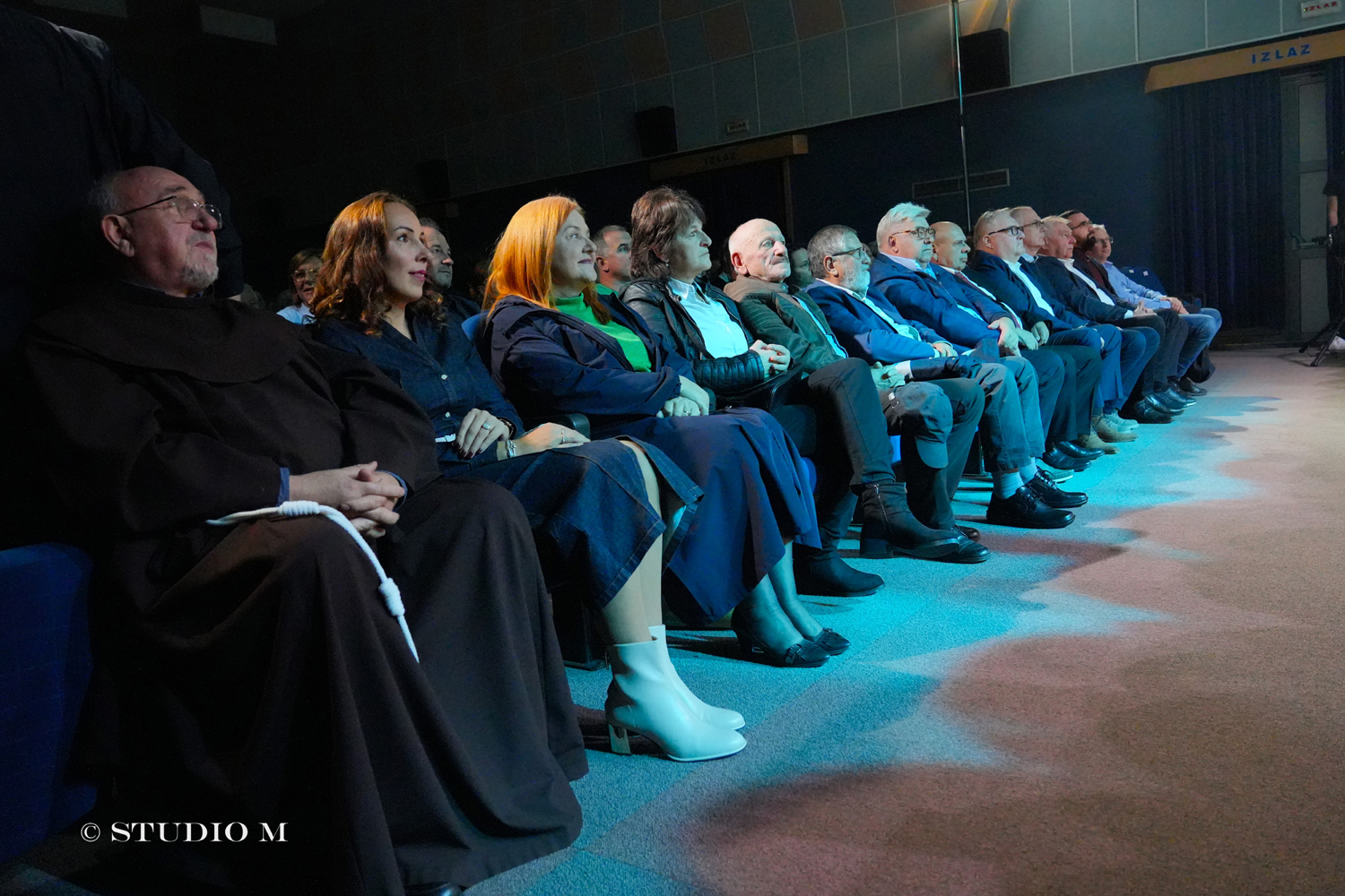 Kre Mure i Drove 2025 Studio M 1