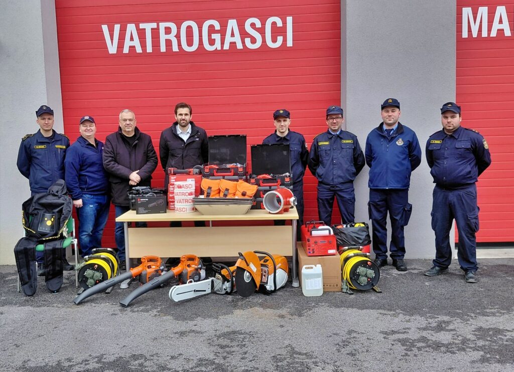 Vatrogasci Mala Subotica