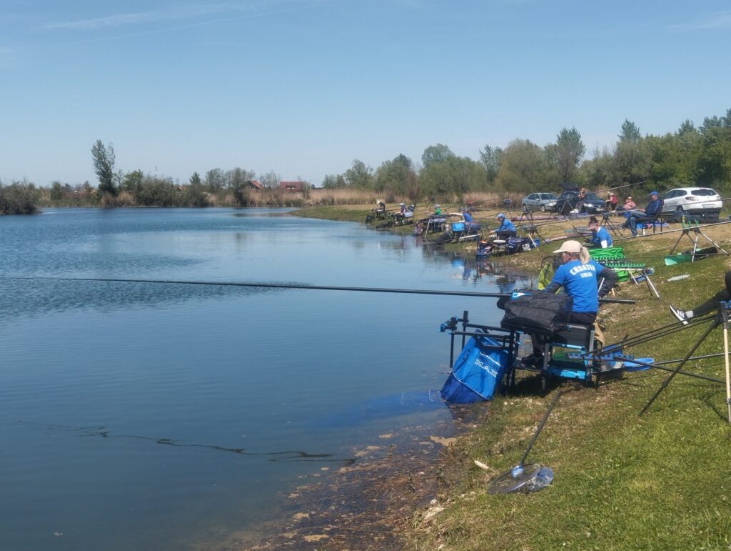 00000 1. seniorska liga za zene studiom.hr 6