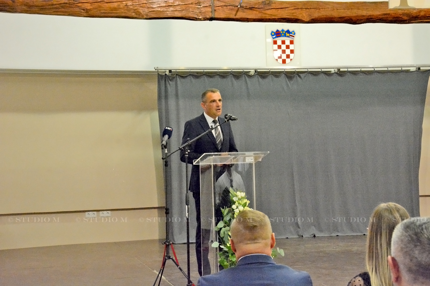 STM 4644 D. Vidovec 800 godina studiom.hr