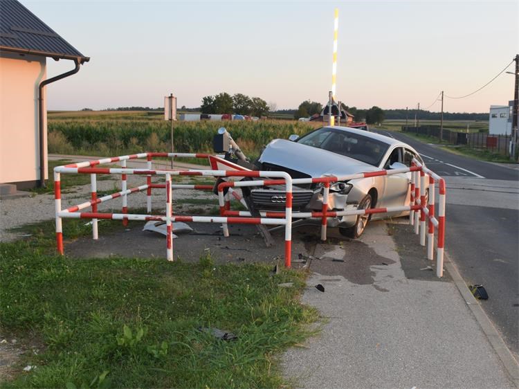 Prometna nesreća u Vratišincu / Foto: PUM